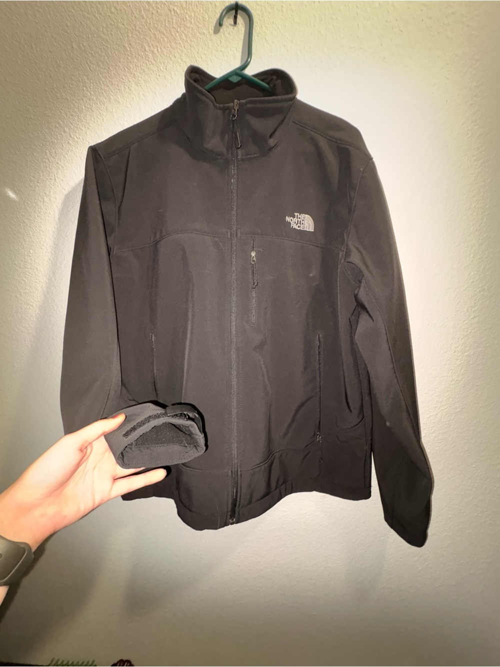 The North Face Black Men’s Softshell Performance Jacket